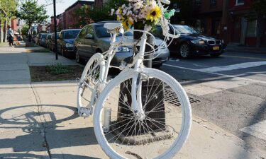 Where the most cyclists are killed on US roads